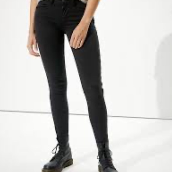 AMERICAN EAGLE OUTFITTERS BLACK HI-RISE JEGGING JEANS - Picture 6 of 10